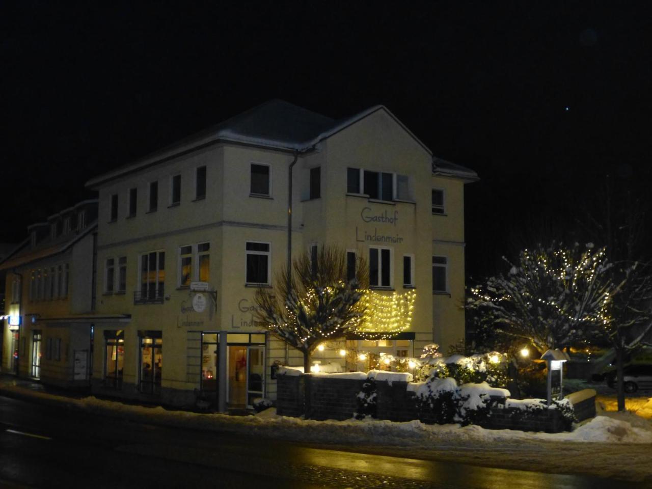 ホテルGasthof Lindenmeir ブラウボイレン エクステリア 写真